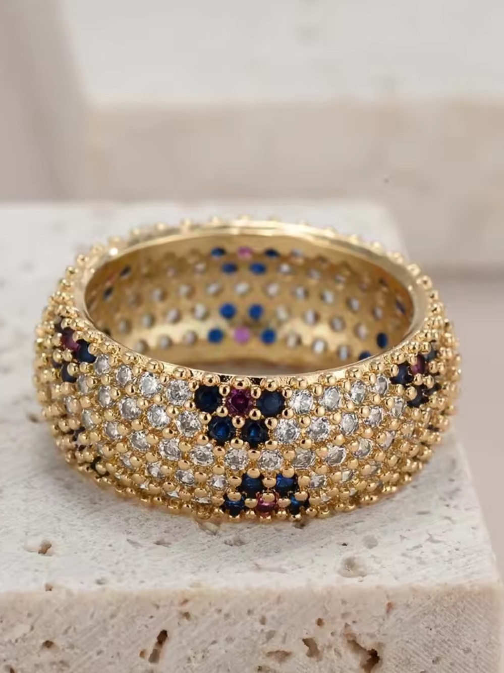 18k Gemstone Band